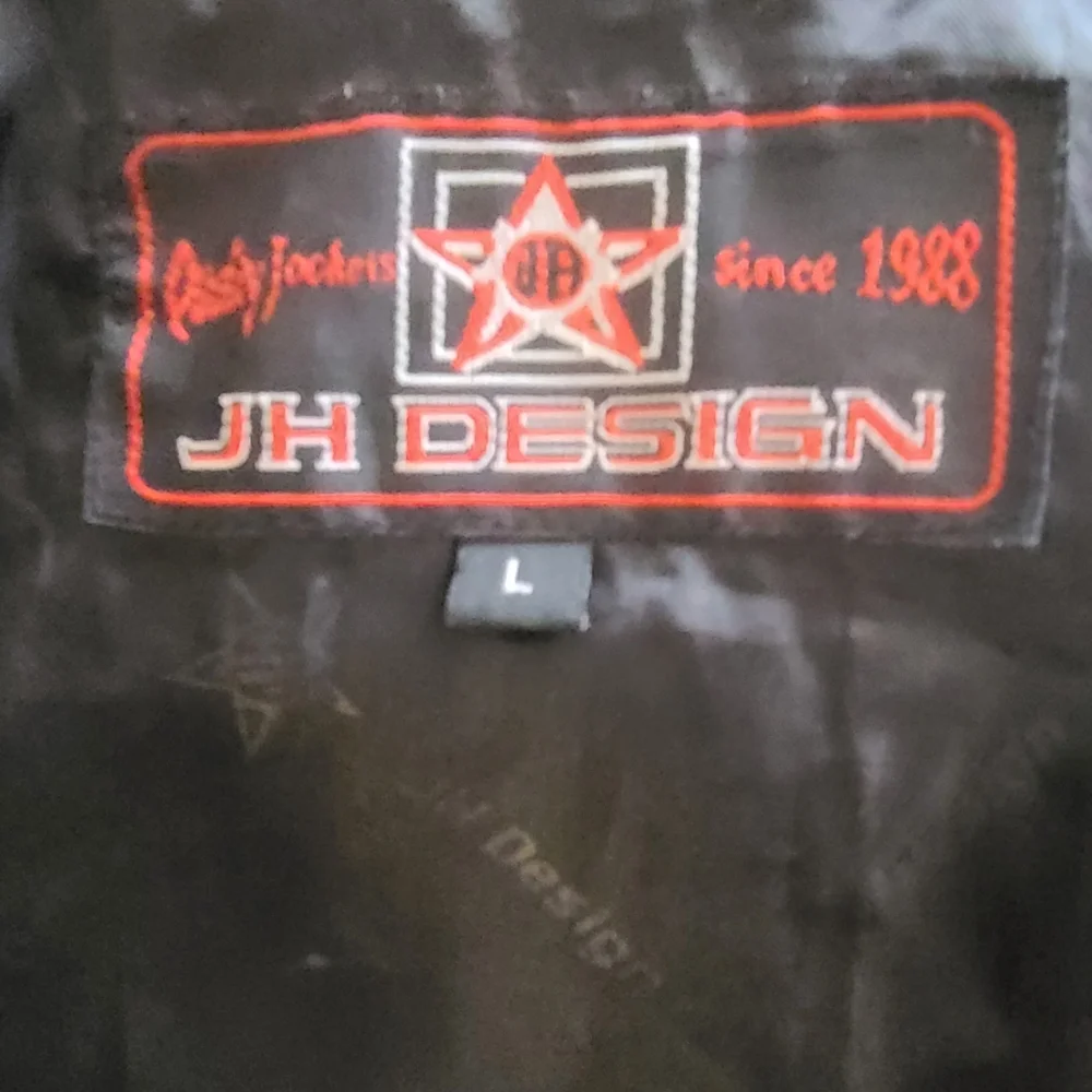 M&M's Racing Jacket with Logos - Picture 3 of 3